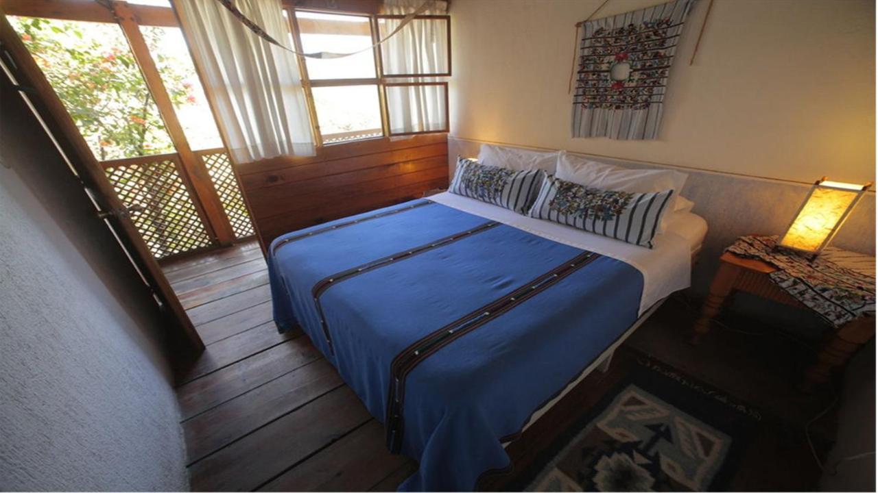 Hostal Yellow House